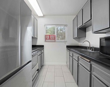 2920 Briarwood Road - Photo Thumbnail 21
