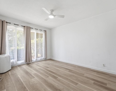9320 Earl Street - Photo Thumbnail 8