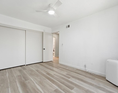 9320 Earl Street - Photo Thumbnail 9