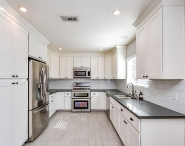 321 N Lima Street - Photo Thumbnail 12