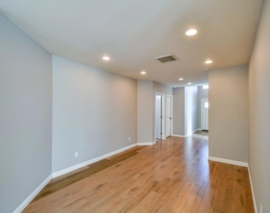 321 N Lima Street - Photo Thumbnail 7