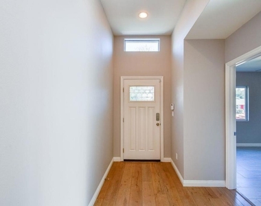 321 N Lima Street - Photo Thumbnail 3