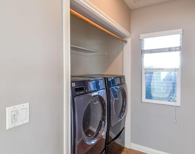 321 N Lima Street - Photo Thumbnail 23