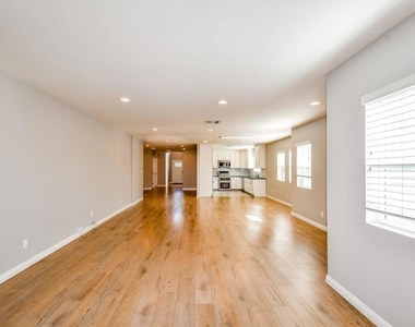 321 N Lima Street - Photo Thumbnail 11