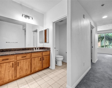 12688 Chapman Ave - Photo Thumbnail 11