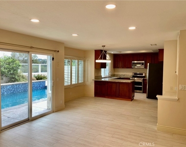 28732 Rancho Del Lago - Photo Thumbnail 2