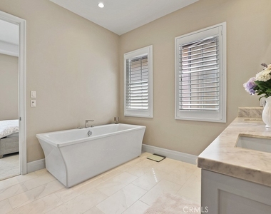 149 Roscomare - Photo Thumbnail 34