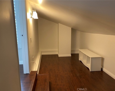 21 Seaview Dr. S - Photo Thumbnail 18