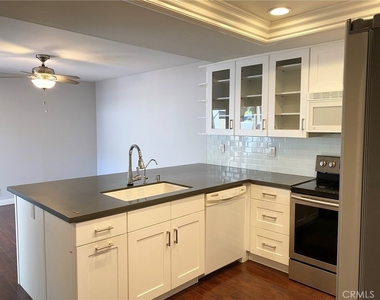 21 Seaview Dr. S - Photo Thumbnail 13