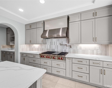 65 Mapleton - Photo Thumbnail 10