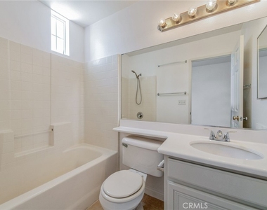 216 Timberwood - Photo Thumbnail 21