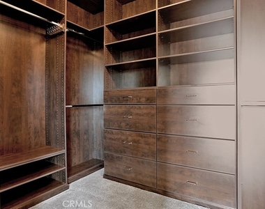 243 Poppy Avenue - Photo Thumbnail 45