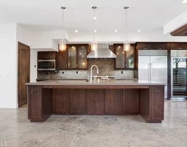 243 Poppy Avenue - Photo Thumbnail 10