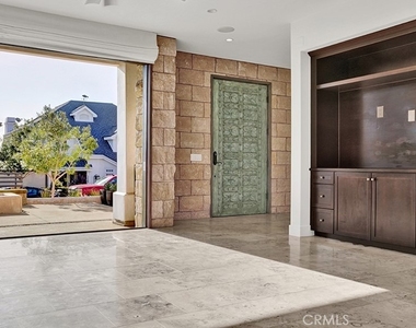 243 Poppy Avenue - Photo Thumbnail 6