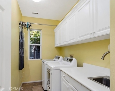 12 Merriweather Place - Photo Thumbnail 24