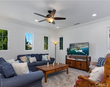 12 Merriweather Place - Photo Thumbnail 14