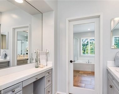 12 Merriweather Place - Photo Thumbnail 19