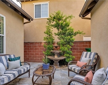 12 Merriweather Place - Photo Thumbnail 6