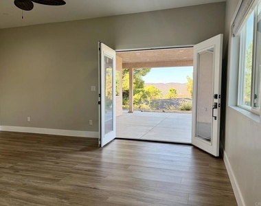 23627 Calistoga Place - Photo Thumbnail 11