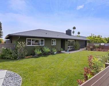 1009 La Tierra Drive - Photo Thumbnail 20