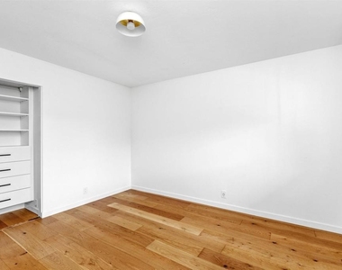 1009 La Tierra Drive - Photo Thumbnail 19
