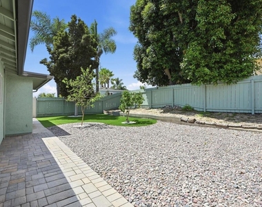 1712 Greentree Road - Photo Thumbnail 27