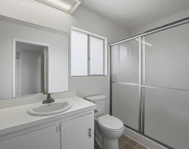 1712 Greentree Road - Photo Thumbnail 22