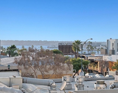 1970 Columbia Street - Photo Thumbnail 1