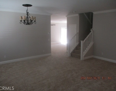 32059 Meadow Wood Lane - Photo Thumbnail 2