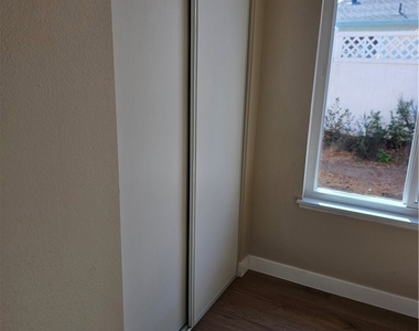 10030 Ontario Street - Photo Thumbnail 18