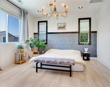 26149 Park Avenue - Photo Thumbnail 12