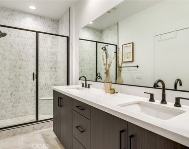 26149 Park Avenue - Photo Thumbnail 14