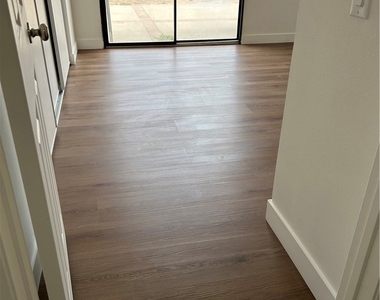 28224 Bay Avenue - Photo Thumbnail 11