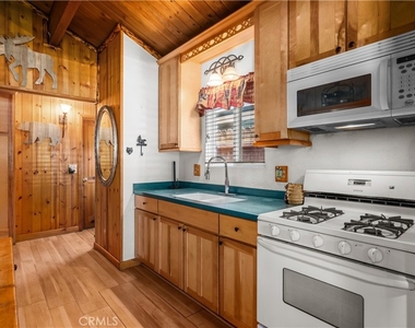 906 W Country Club Boulevard - Photo Thumbnail 40