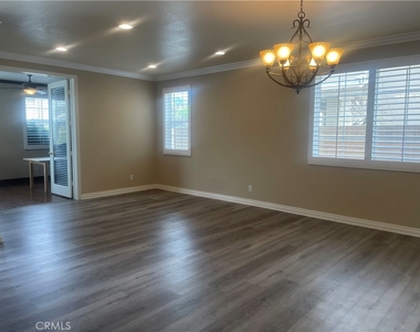 12247 Iron Stone Drive - Photo Thumbnail 9