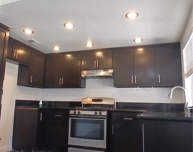 1273 W Woodcrest - Photo Thumbnail 2