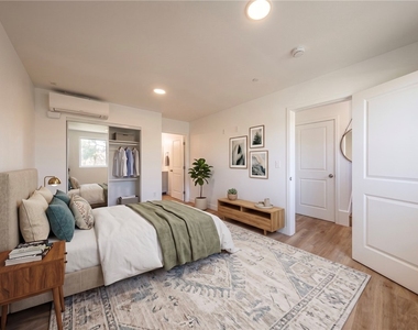 5327 Geer Street - Photo Thumbnail 4
