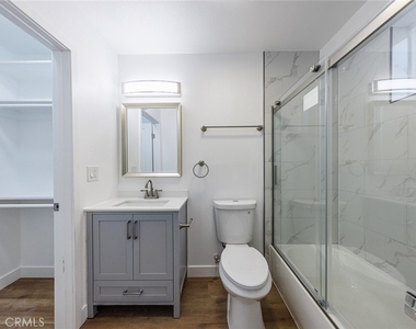 5327 Geer Street - Photo Thumbnail 15
