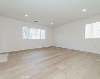 16432 Landmark - Photo Thumbnail 28