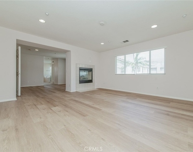 16432 Landmark - Photo Thumbnail 29