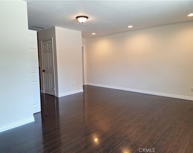 2541 Gardi - Photo Thumbnail 5