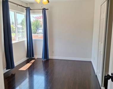 2541 Gardi - Photo Thumbnail 6