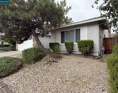 4490 Leatherwood Ct - Photo Thumbnail 2
