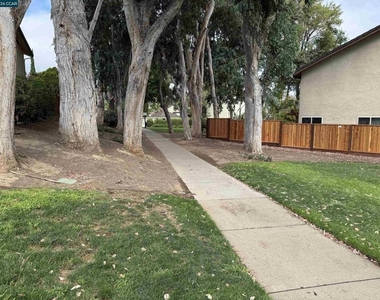 4490 Leatherwood Ct - Photo Thumbnail 18