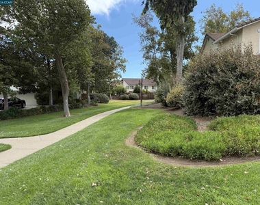 4490 Leatherwood Ct - Photo Thumbnail 17
