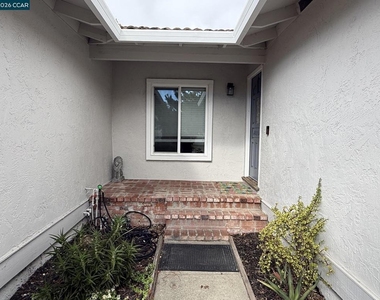 4490 Leatherwood Ct - Photo Thumbnail 4