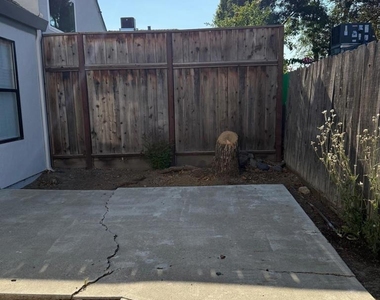 101 Portola Way - Photo Thumbnail 14