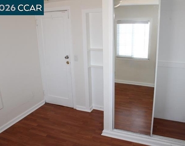 2846 20th St - Photo Thumbnail 17