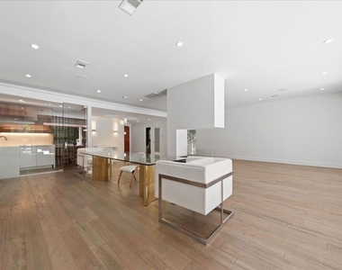 1455 S Castello Avenue - Photo Thumbnail 5
