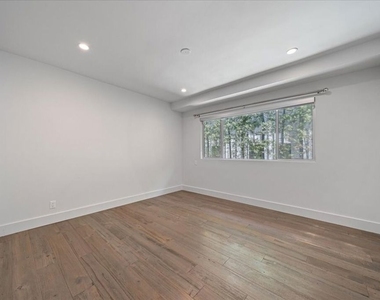 1455 S Castello Avenue - Photo Thumbnail 25